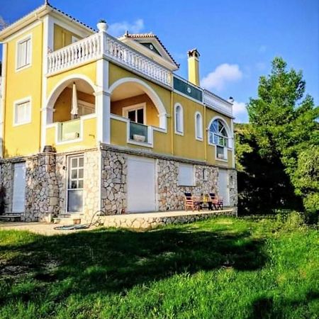Vila Kalielaia Muzáki Kültér fotó